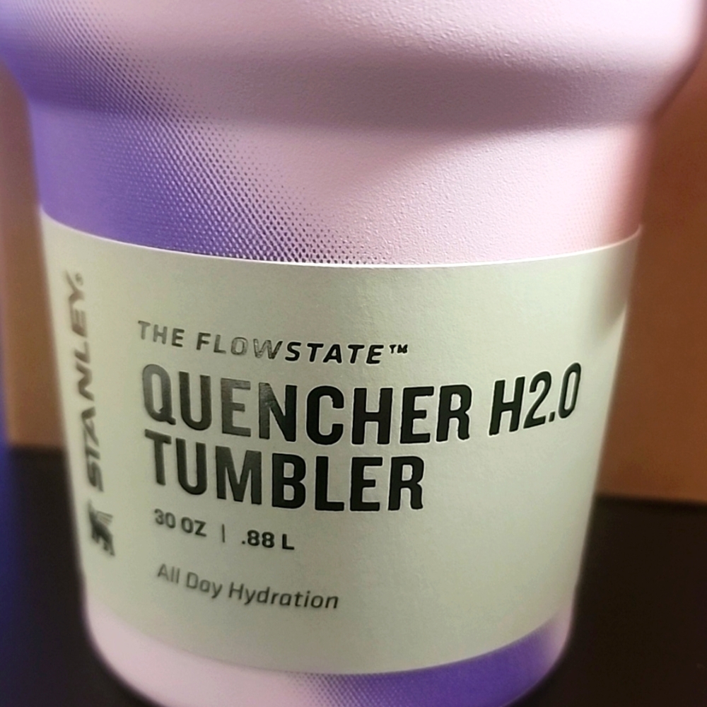 NIB Stanley 30 Oz Rose Petal Quencher H2.0 Tumbler - Picture 4 of 9